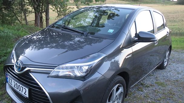 Toyota Yaris, 2015, Blyfri / Elektrisk (hybrid), automatisk
