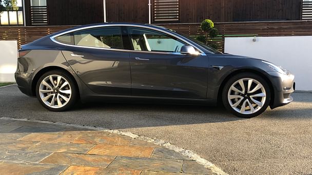Tesla Model 3, 2019, Elektrisk, automatisk