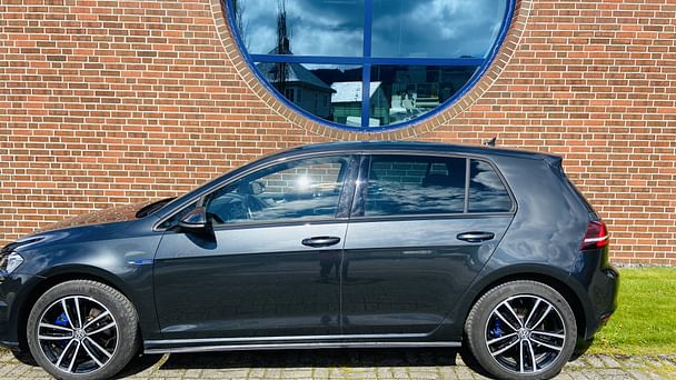 Volkswagen Golf GTE med Vinterdekk