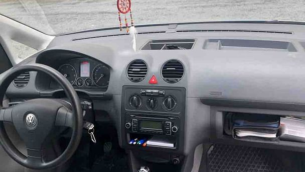 Volkswagen Caddy Maxi med Vinterdekk