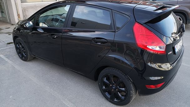 Ford Fiesta med Vinterdekk
