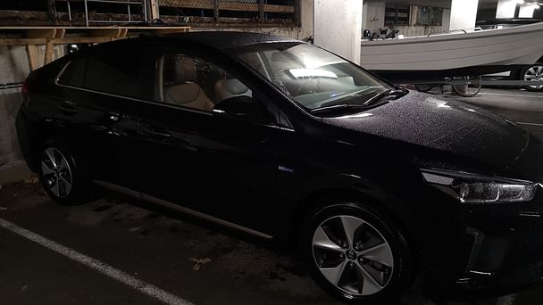 Hyundai Ioniq med GPS