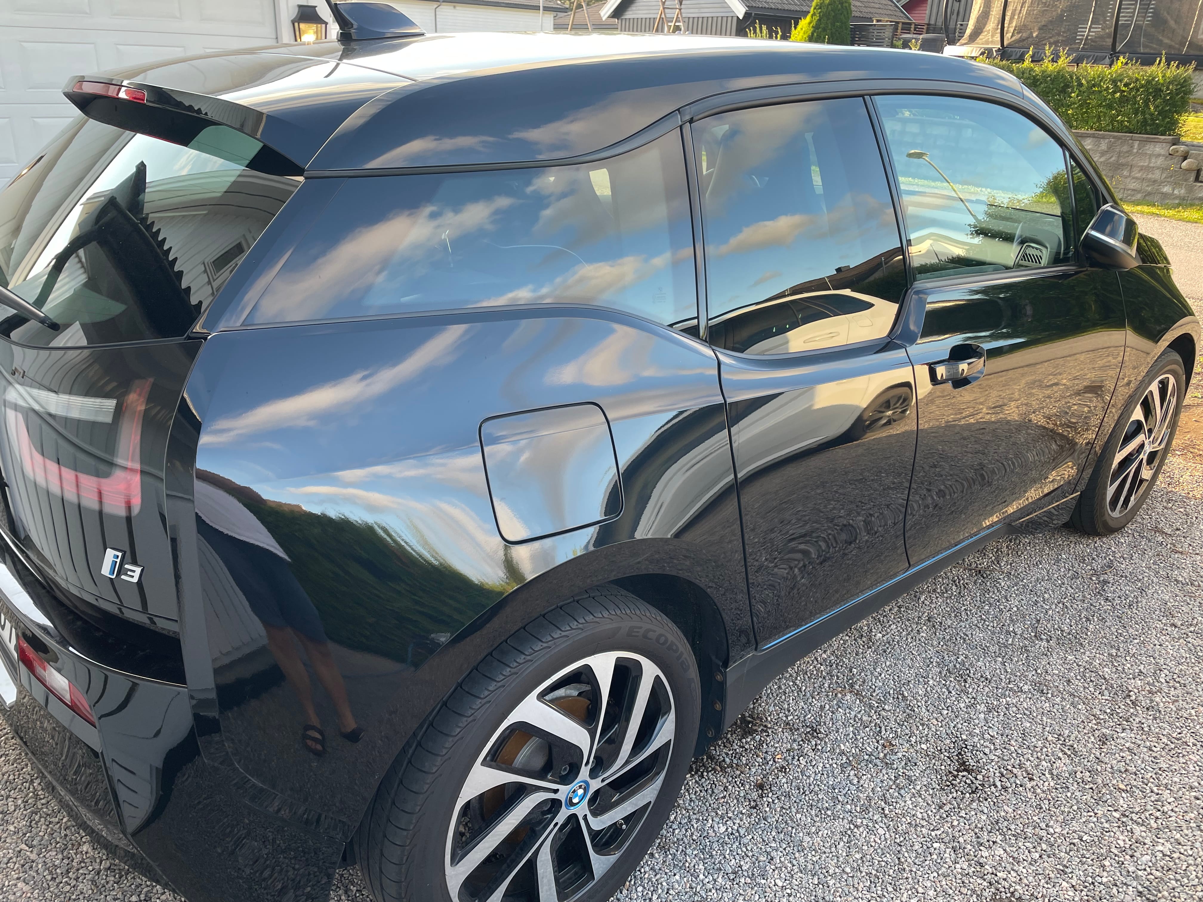 BMW i3 med Lydinngang