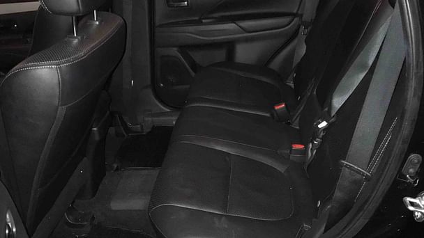 Mitsubishi Outlander med Vinterdekk