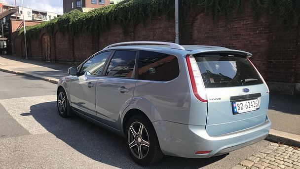 Ford Focus SW med Vinterdekk