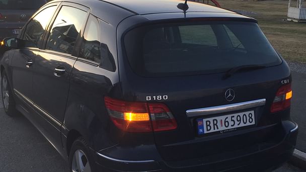 Mercedes Classe B med Lydinngang