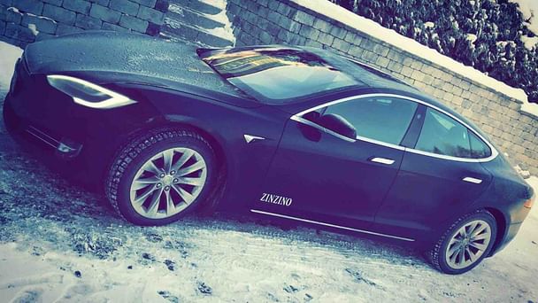 Tesla Model S med GPS