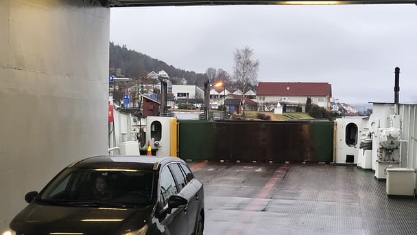 Toyota Avensis Verso med Sykkelstativ