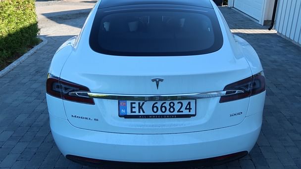 Tesla Model S med GPS