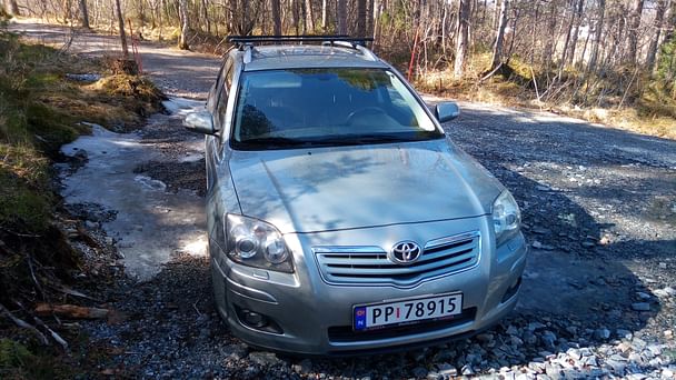 Toyota Avensis SW med GPS