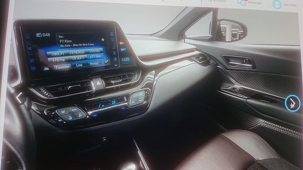 Toyota C-HR med Lydinngang