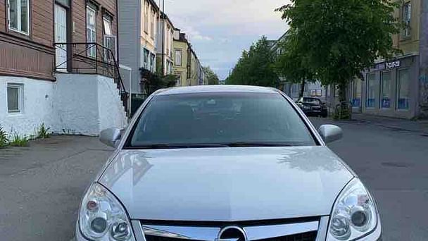 Opel Vectra med Vinterdekk