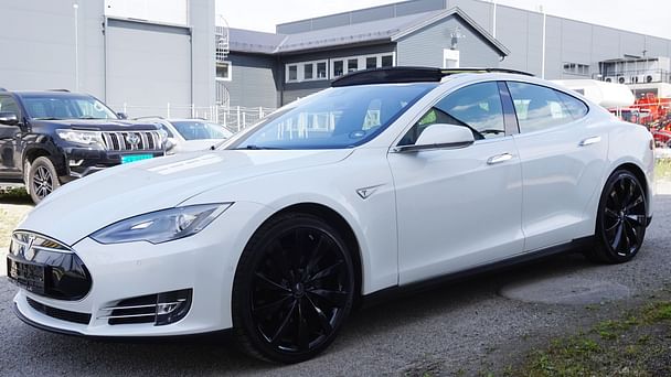 Tesla Model S, 2015, Elektrisk, automatisk