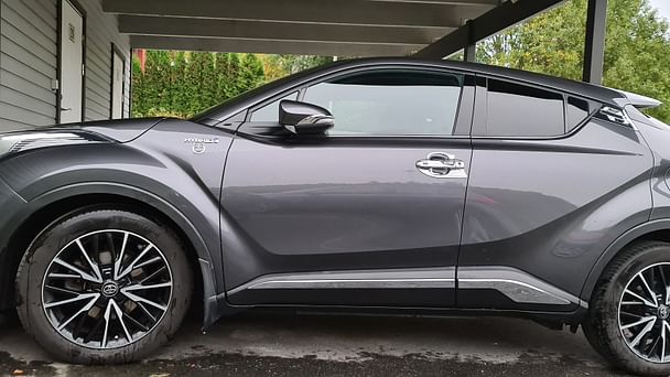 Toyota C-HR, 2017, Blyfri / Elektrisk (hybrid), automatisk