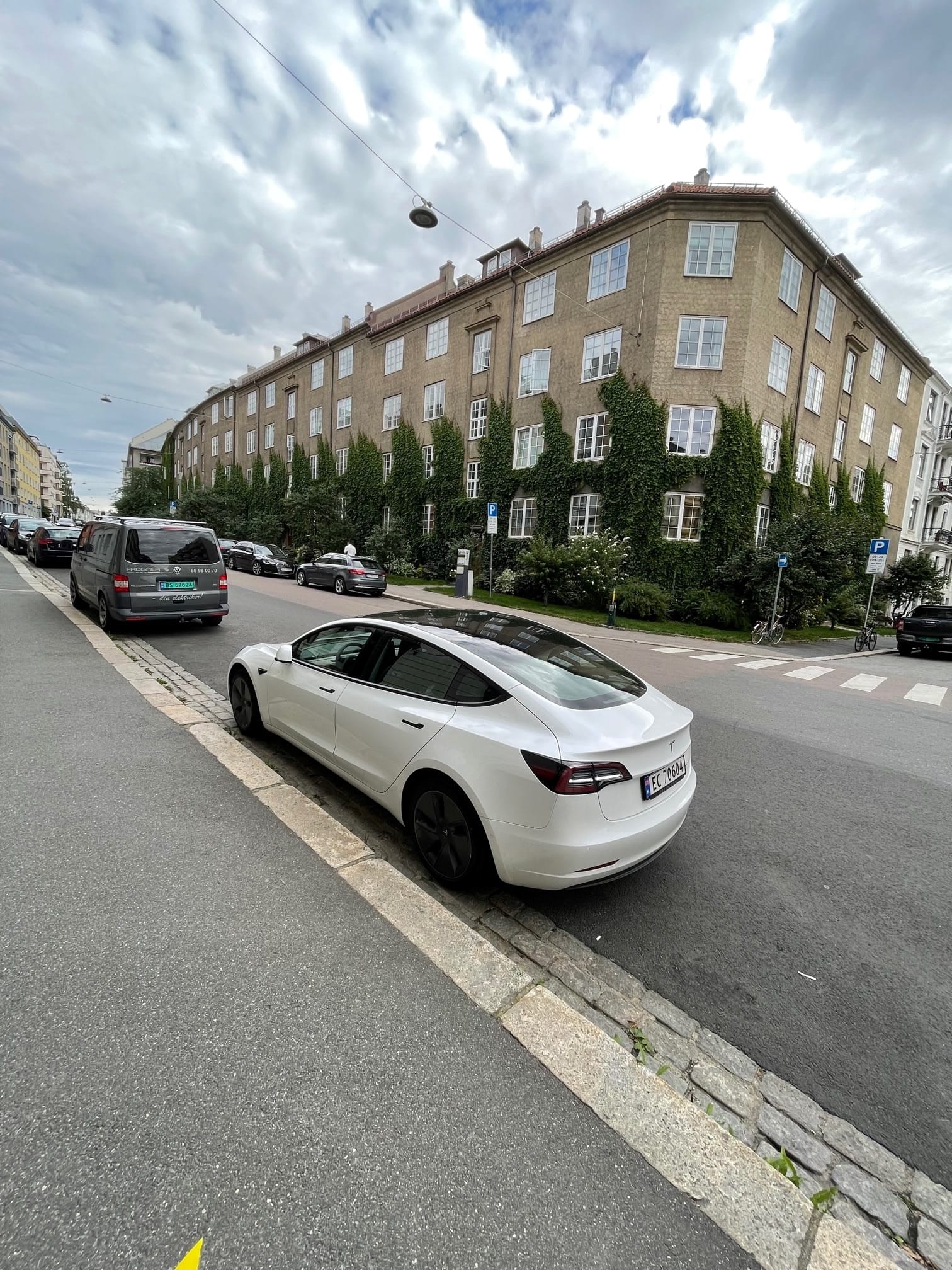 Tesla Model 3 Longe Range, 614km WLTP, 2021, Electric, automatic