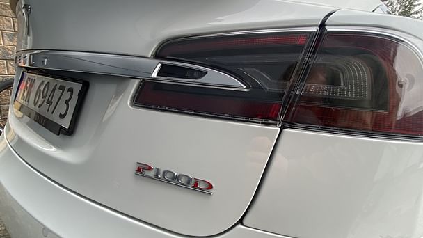 Tesla Model S med GPS