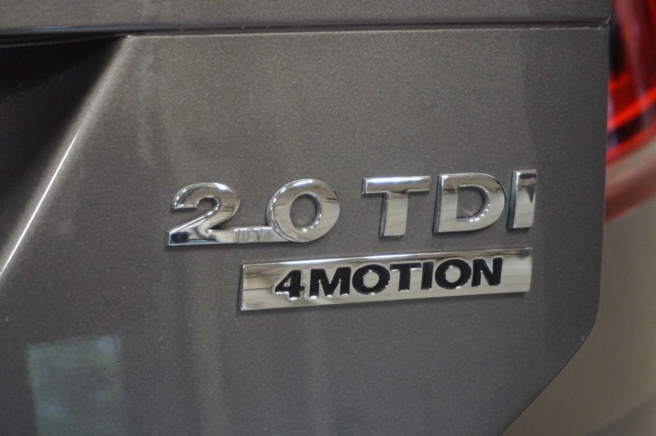 Volkswagen Golf Kombi Highline 2.0 tdi 4motion med Bluetooth audio