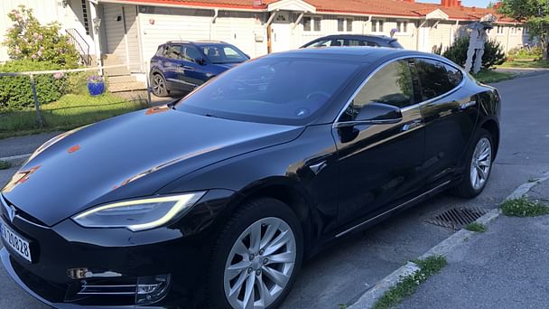 Tesla Model S med GPS