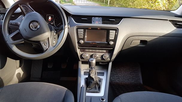 Skoda Octavia Combi med Skistativ
