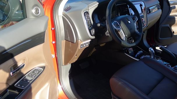 Mitsubishi Outlander med Vinterdekk