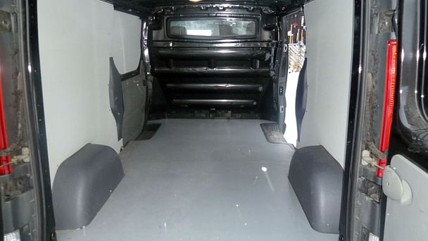 Nissan Primastar Varebil med Vinterdekk