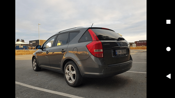 Kia Cee'd med Lydinngang