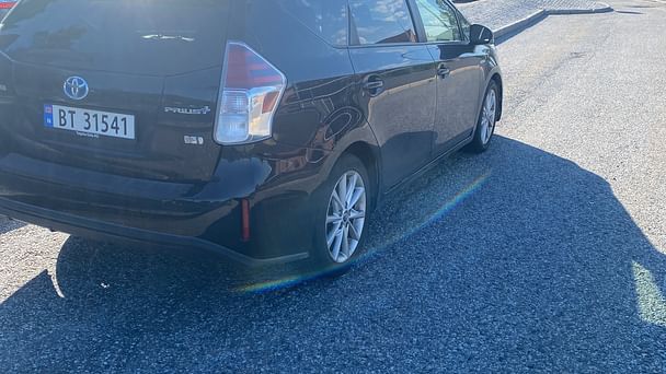 Toyota Prius +