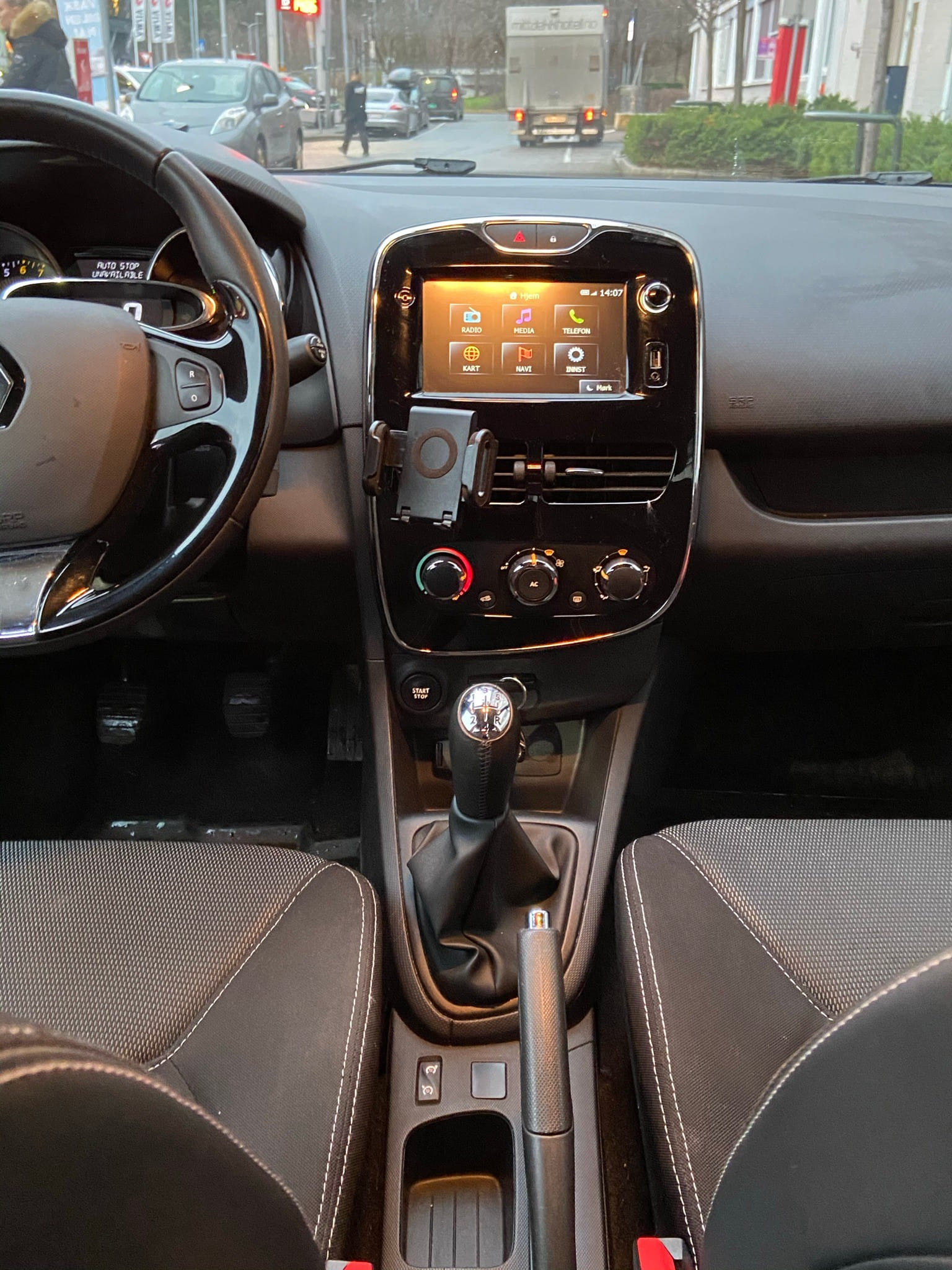 Renault Clio med Lydinngang