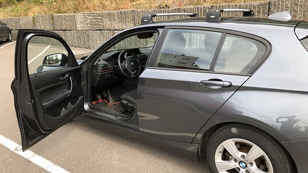 BMW Série 1 med Lydinngang