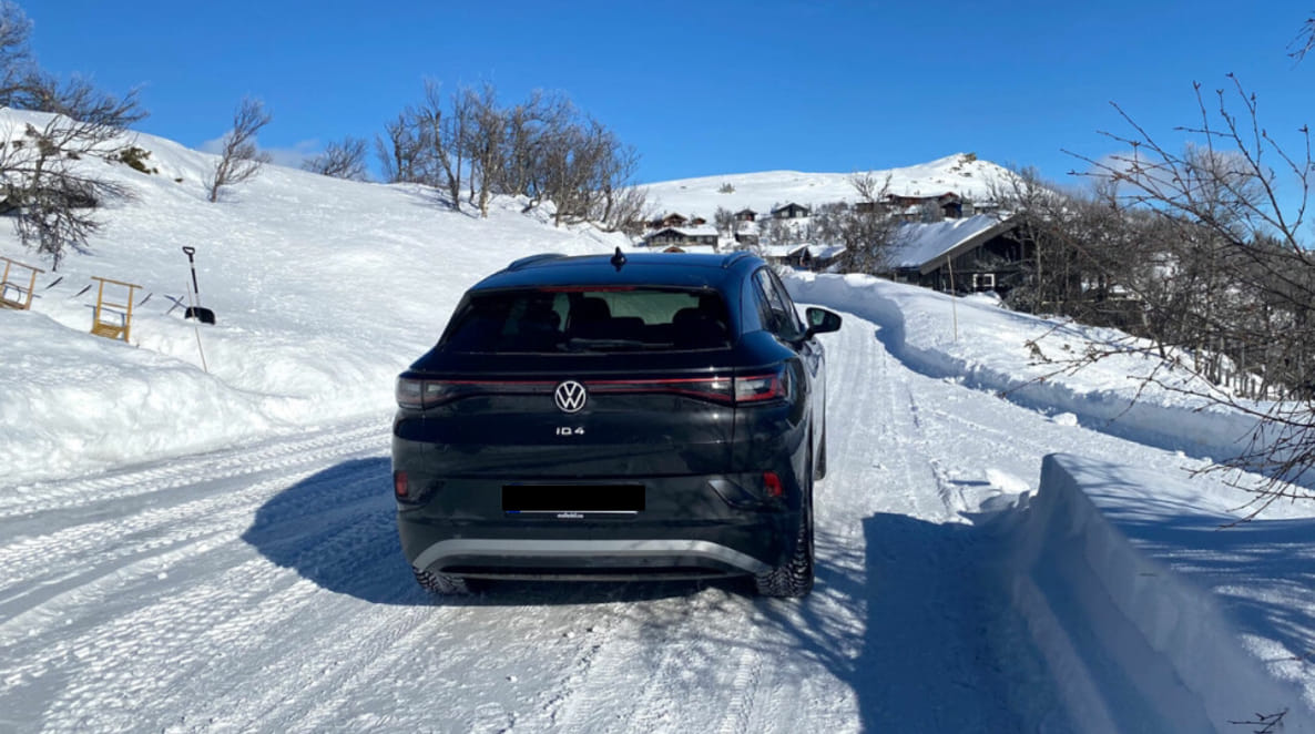 Volkswagen ID.4 with GPS