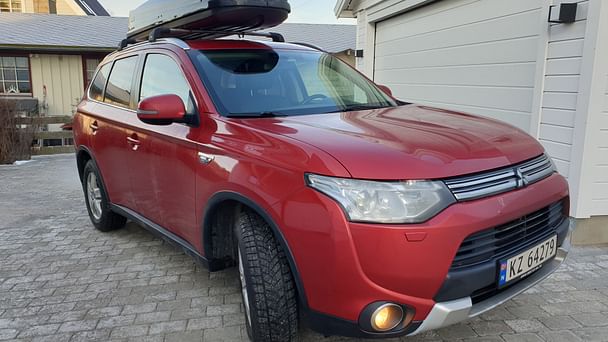 Mitsubishi Outlander med Tilhengerfeste