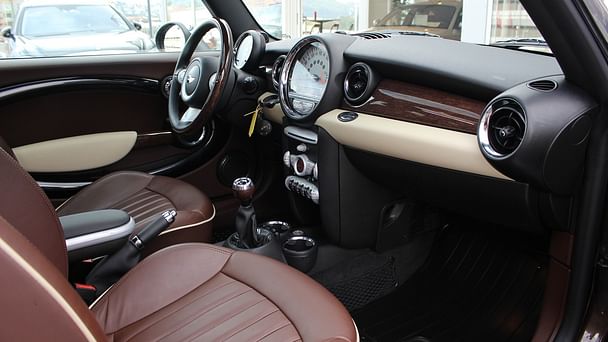 Mini Clubman med Skistativ