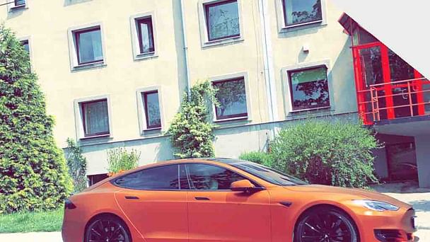 Tesla Model S med GPS