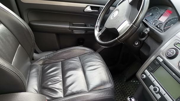 Volkswagen Touran med Vinterdekk