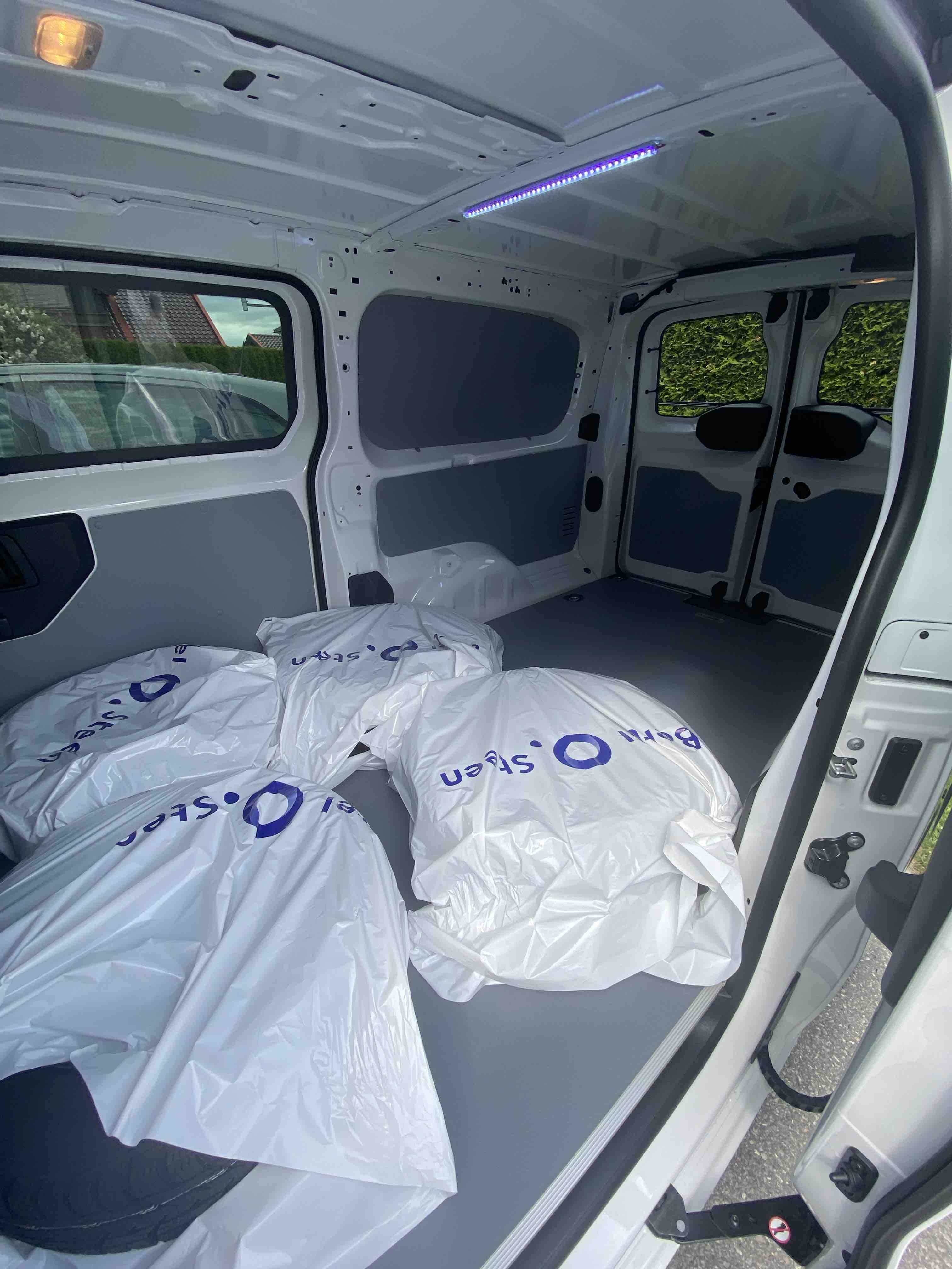 Opel Vivaro e-Vivaro med Tilhengerfeste