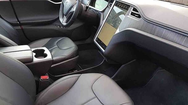 Tesla Model S med Vinterdekk