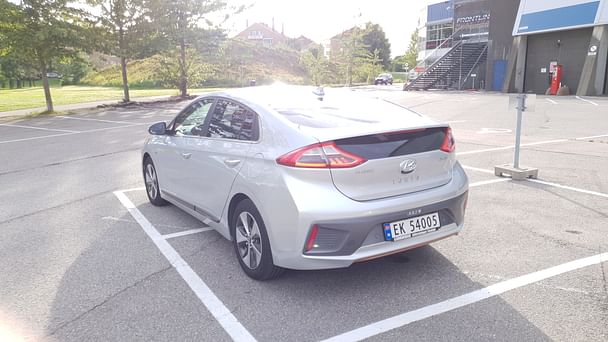Hyundai Ioniq med Vinterdekk