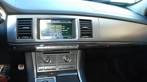 Jaguar XF