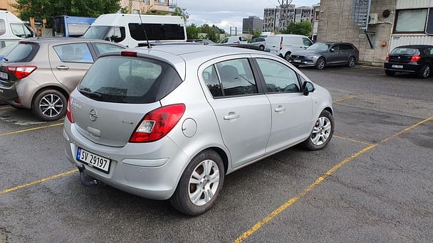 Opel Corsa med Vinterdekk