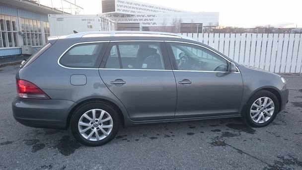 Volkswagen Golf Kombi med Vinterdekk