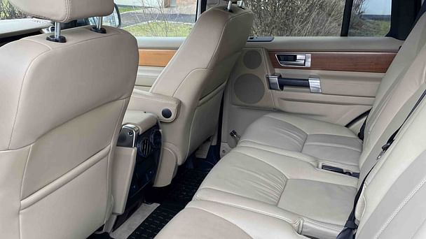 Land-Rover Discovery 4