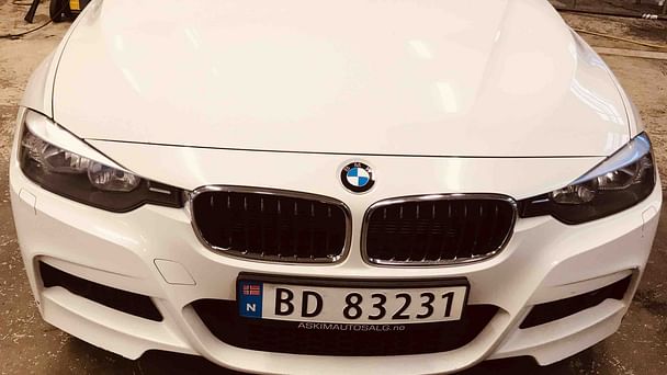 BMW Série 3 med Vinterdekk