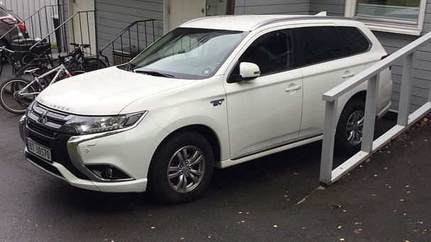 Mitsubishi Outlander med Vinterdekk