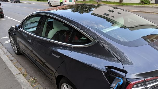 Tesla Model 3 med Tilhengerfeste