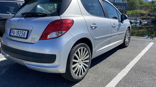 Peugeot 207