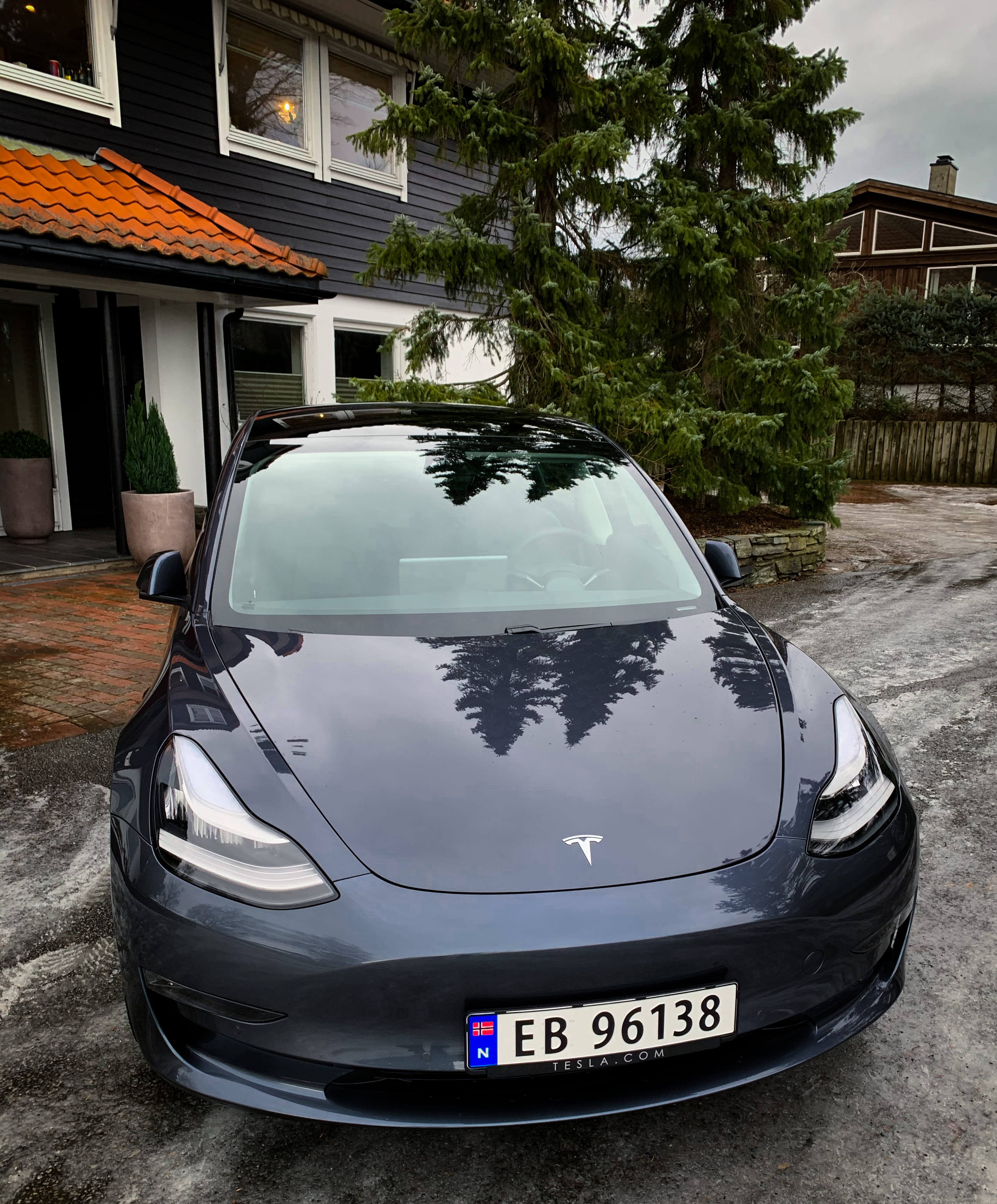 Tesla Model 3 Long Range AWD