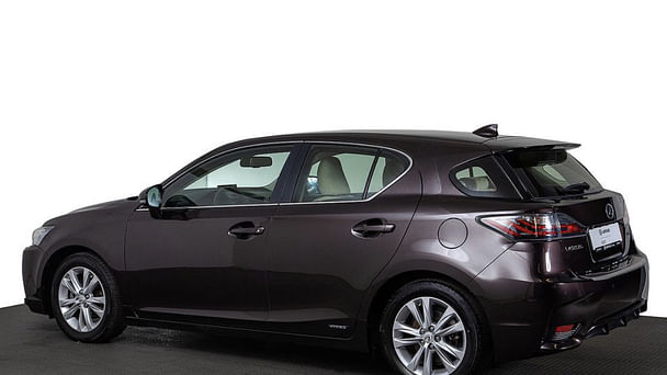 Lexus CT med Vinterdekk
