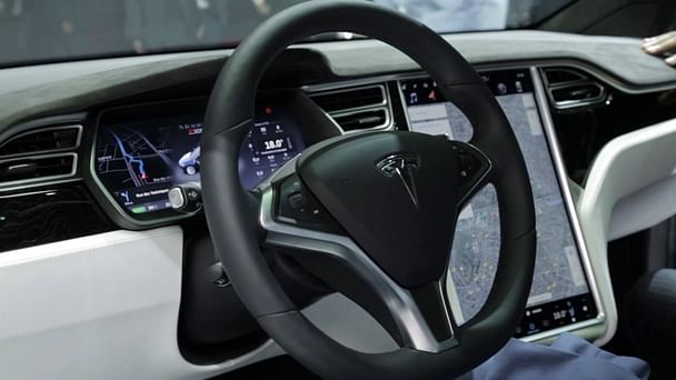Tesla Model X med Vinterdekk