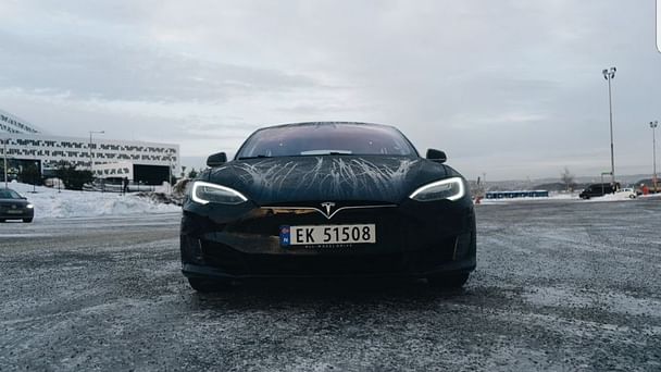 Tesla Model S med GPS