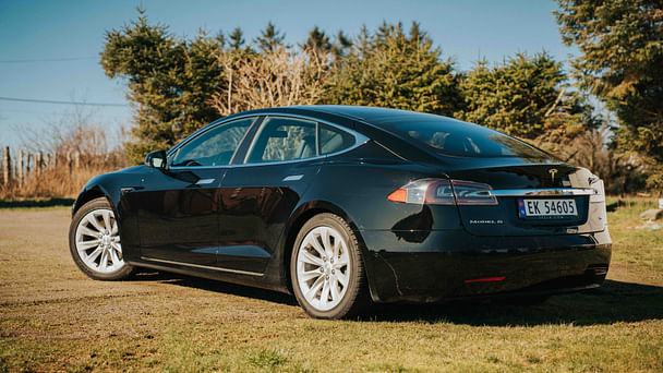 Tesla Model S med GPS